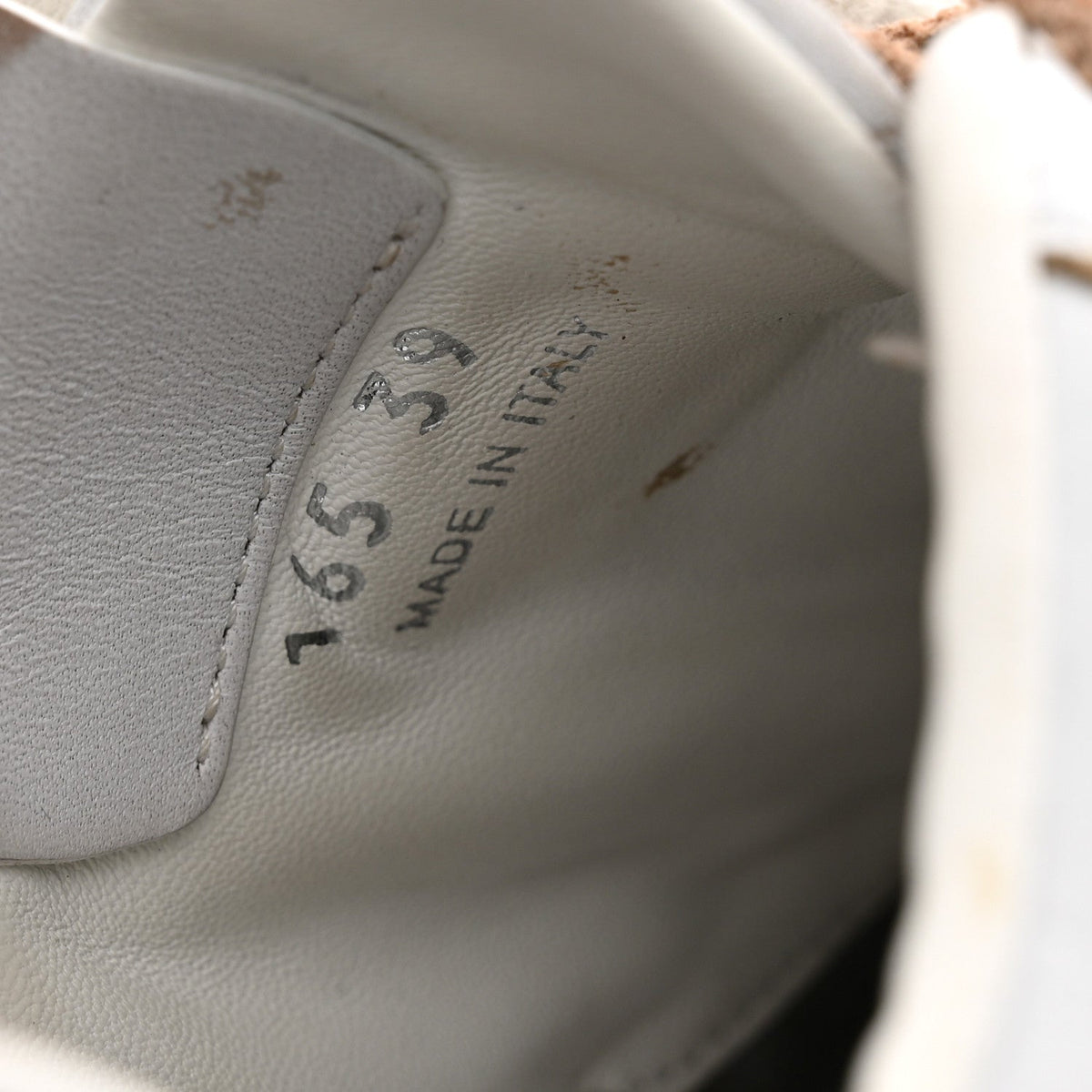 X NEW BALANCE Bleached Calfskin 530 SL Sneakers White